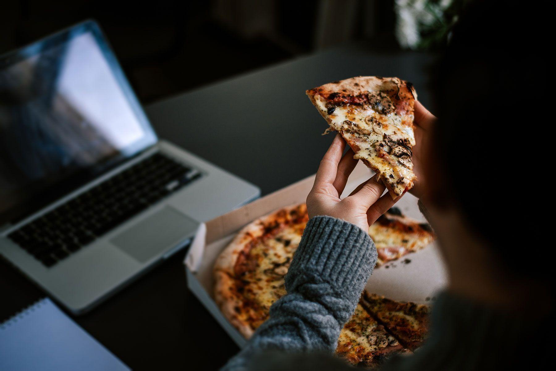 A late dinnertime may lead to more significant blood sugar spikes, increased fat storage, slower metabolic rate, and other consequences.