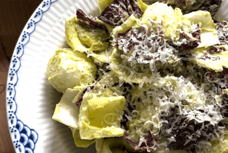 Wanting to mix up your salads? Try radicchio and endives, they are high in fiber and antioxidant rich!